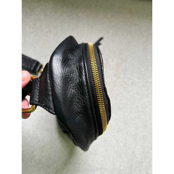 Hobo Fern Sling Bag Crossbody Adjustable Black Pebble Leather Brass Hardware - Picture 14 of 15